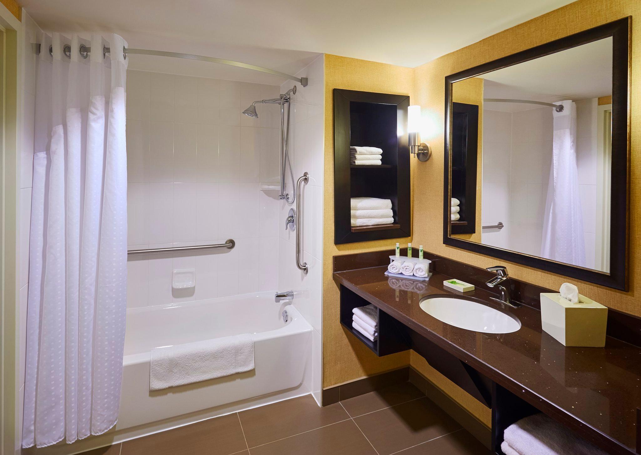 Holiday Inn Express And Suites Timmins By Ihg Eksteriør billede