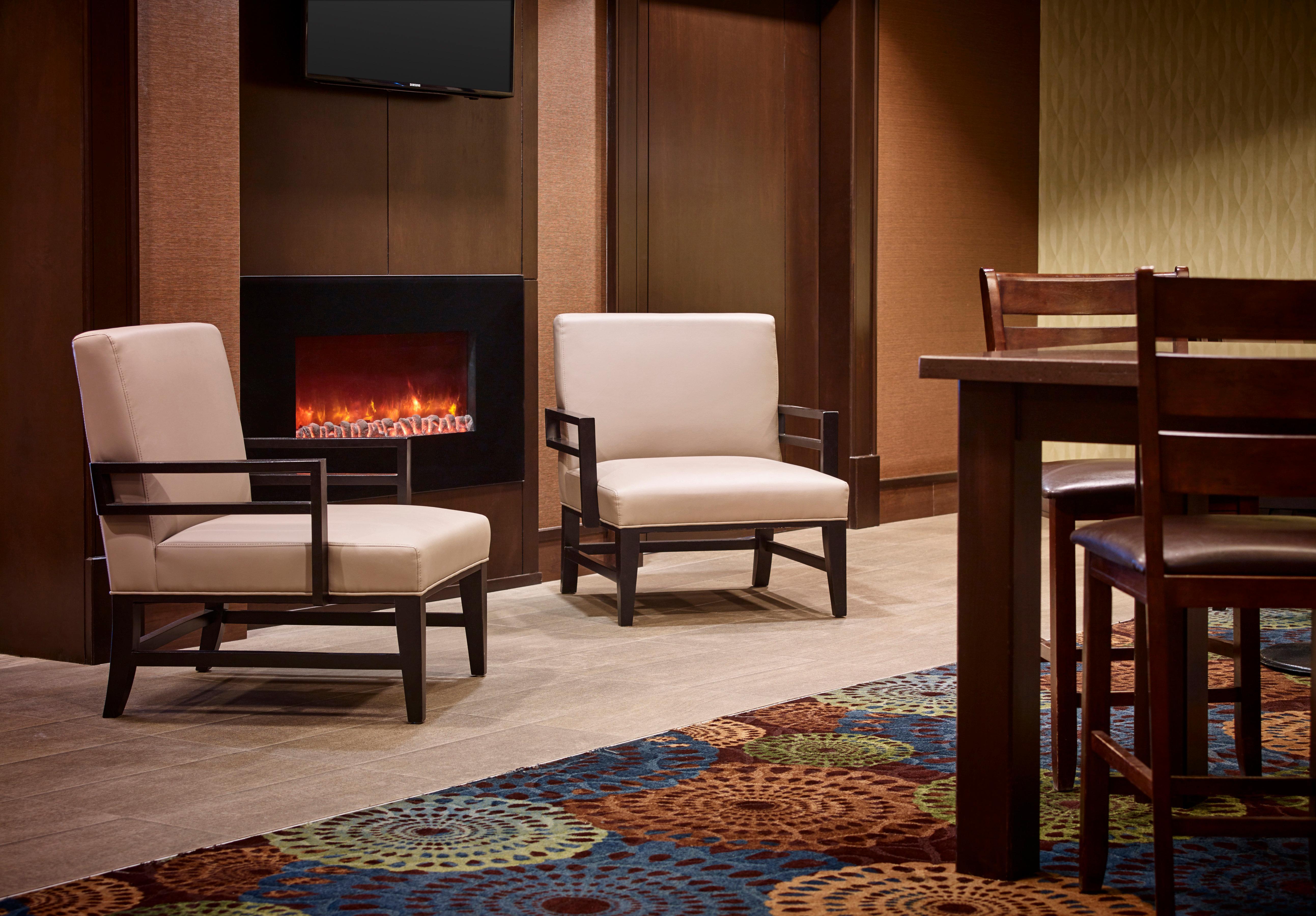 Holiday Inn Express And Suites Timmins By Ihg Eksteriør billede